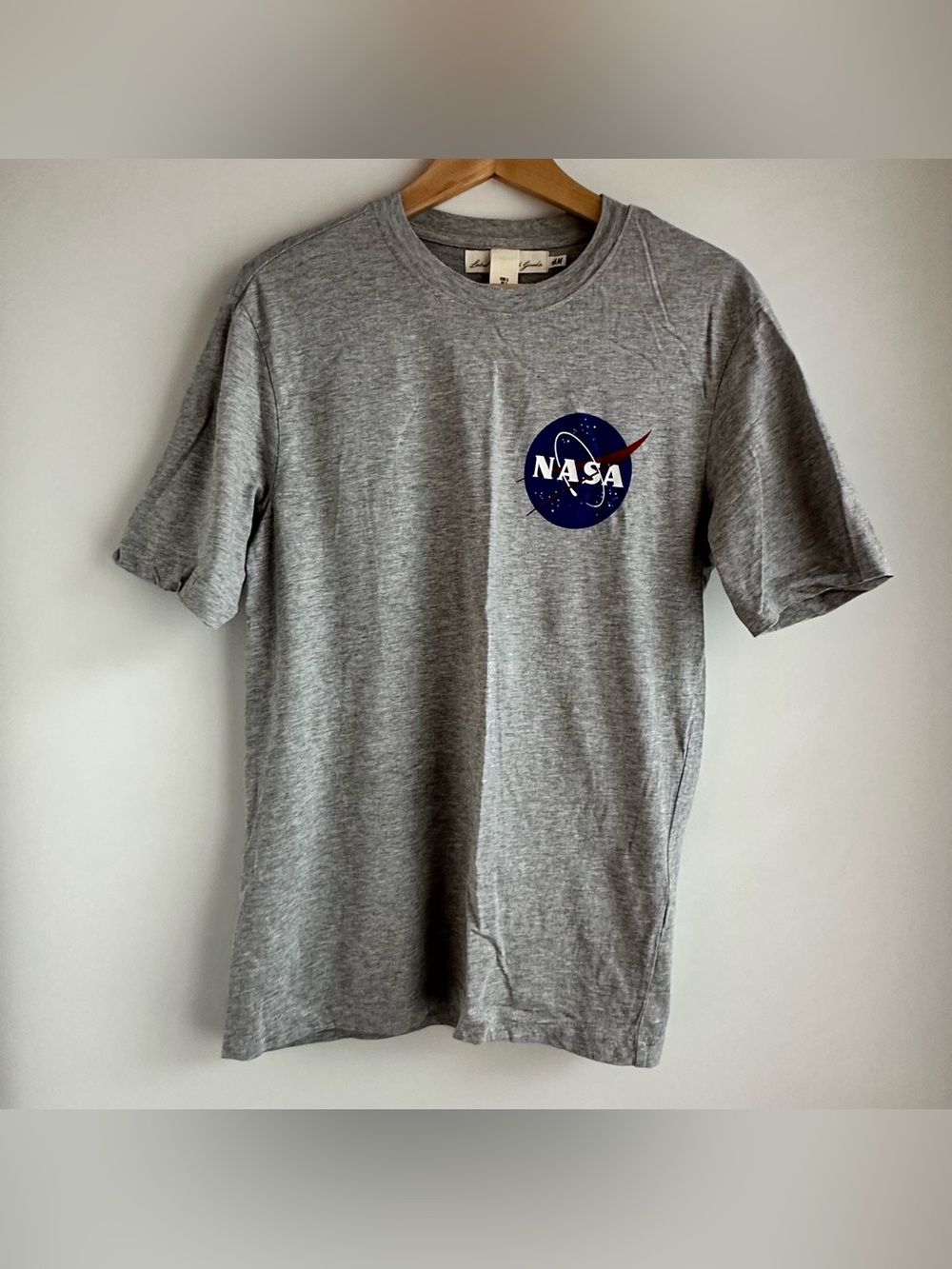 H&M Gray T-Shirt with Blue NASA Logo S
